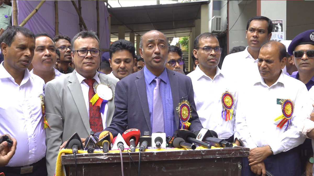 নুরের ওপর হামলা বিচ্ছিন্ন ঘটনা নয়, গভীর চক্রান্ত-ষড়যন্ত্রের অংশ: অ্যাটর্নি জেনারেল